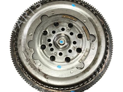 Used Flywheel MERCEDES-BENZ VITO Van (W638) [1997-2003]  18409404