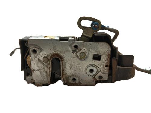 Front left lock LAND ROVER FREELANDER I (L314) 2.0 Td4 4x4 | BP32235995C98