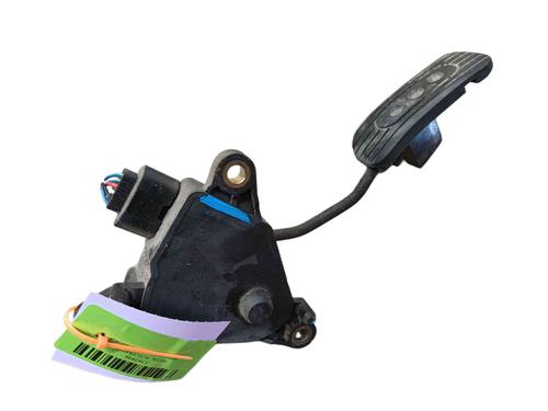 pedal-nissan-nv200-van-2010-37172759 main image