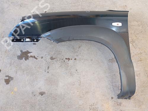 Used Left front fenders HYUNDAI TUCSON (JM) 2.0 CRDi (136 hp) 31373544