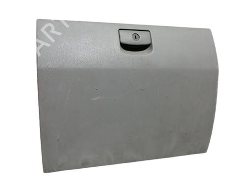Used Glove box KIA SORENTO I (JC) 2.5 CRDi (170 hp) 9950054