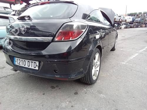 Rear bumper OPEL ASTRA H GTC (A04) 1.9 CDTI (L08) | BP13018105C8 