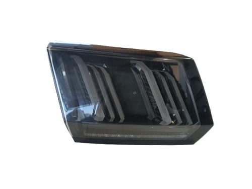 Used Left tailgate light Left tailgate light PEUGEOT 3008 II SUV (MC_, MR_, MJ_, M4_) 1.5 BlueHDi 130 (131 hp) 33177624 33177624