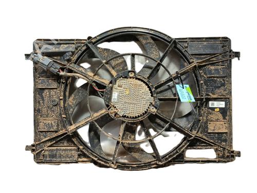 Used Radiator fan VOLVO XC40 (536) B3 Mild-Hybrid (163 hp) 31378286