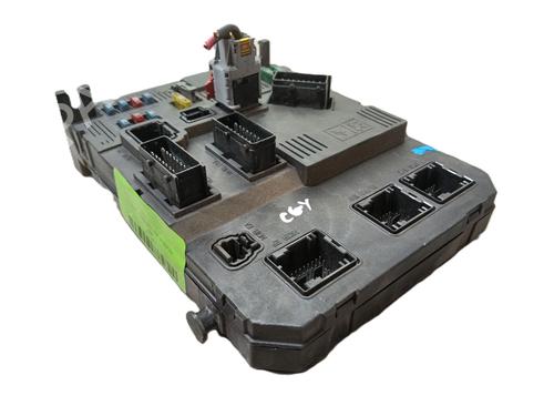 Used Fuse box PEUGEOT 206 Hatchback (2A/C) 1.9 D (69 hp) 30544384