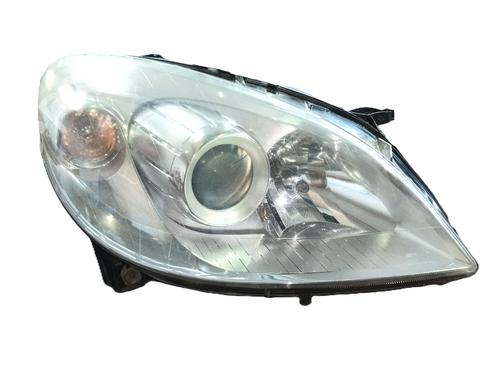 Used Right headlight MERCEDES-BENZ B-CLASS Sports Tourer (W245) B 180 CDI (245.207) (109 hp) 30356620