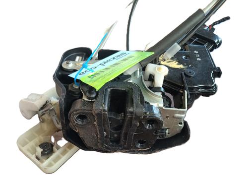 Rear left lock KIA CARENS III MPV (UN) 2.0 CRDi 115 | BP30168647C100