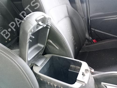 Armrest / Center console KIA SPORTAGE III (SL) 1.7 CRDi | BP18604301I20 