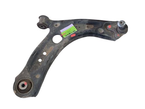 Used Right front suspension arm AUDI Q2 (GAB, GAG) 1.6 TDI (115 hp) 31995741
