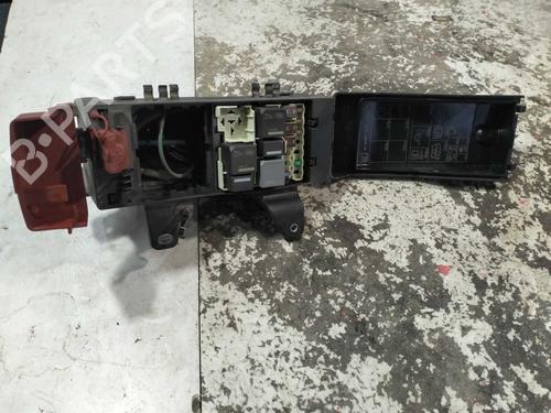 Fuse box JAGUAR XE (X760) 2.0 D | BP39564265E1 - Image 2