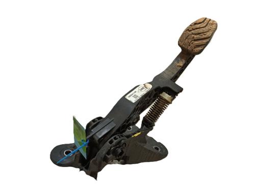 Used Clutch pedal NISSAN JUKE (F16_) 1.0 (114 hp) 31337404