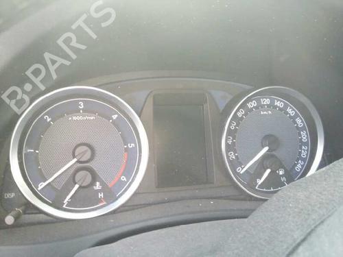 Instrument cluster TOYOTA AURIS (_E18_)  | BP5656071C47 