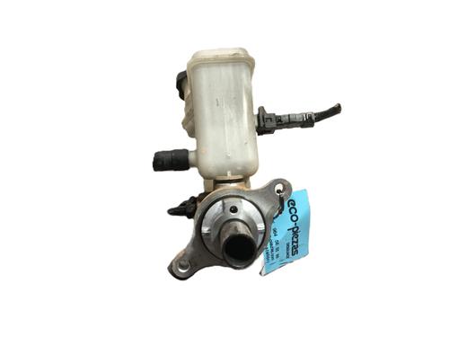 Brake master cylinder KIA SPORTAGE III (SL) 1.7 CRDi | BP18529380M77 