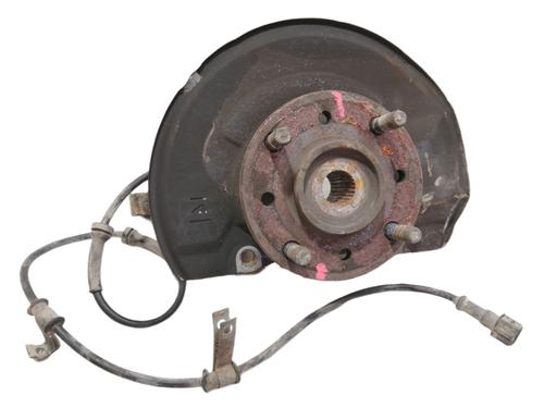 Used Left front steering knuckle MITSUBISHI CARISMA (DA_) 1.6 (DA1A) (103 hp) 5809501