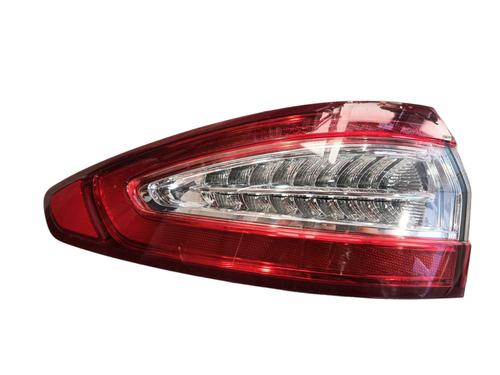left-taillight-ford-mondeo-v-saloon-cd-2012-40097220 main image