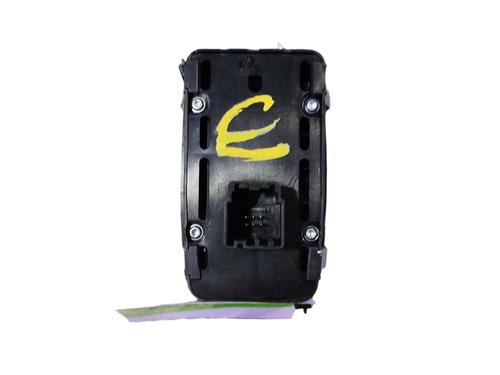 Right rear window switch MASERATI LEVANTE SUV (M161) 3.0 D Q4 | BP39987500I28 - Image 2