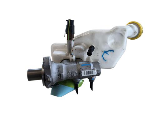 Brake master cylinder CITROËN C3 III (SX) 1.2 PURETECH 82 | BP28510996M77 
