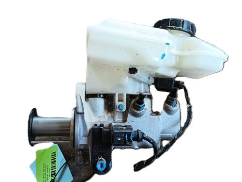 Used Brake master cylinder AUDI Q2 (GAB, GAG) 35 TFSI (150 hp) 28377224