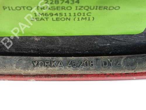 Left taillight SEAT LEON (1M1) 1.6 16 V | BP33610130C34 - Image 3