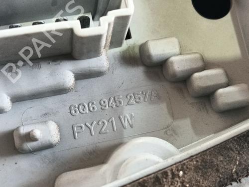 Venstre baglygte bagklap VW POLO IV (9N_, 9A_) 1.4 16V | BP29823025C79 