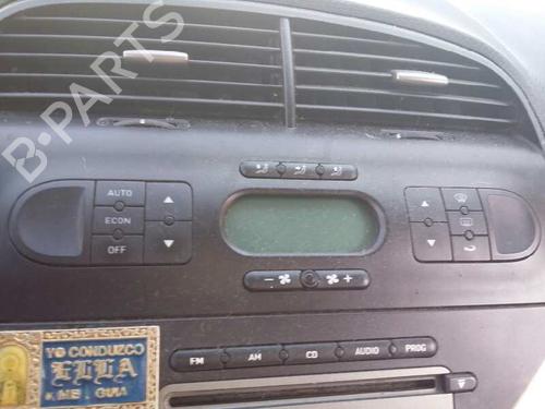 Climate control SEAT TOLEDO III (5P2)  | BP5801256I5 
