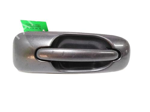 Used Front right exterior door handle CHRYSLER VOYAGER IV (RG, RS) 2.5 CRD (141 hp) 6293697