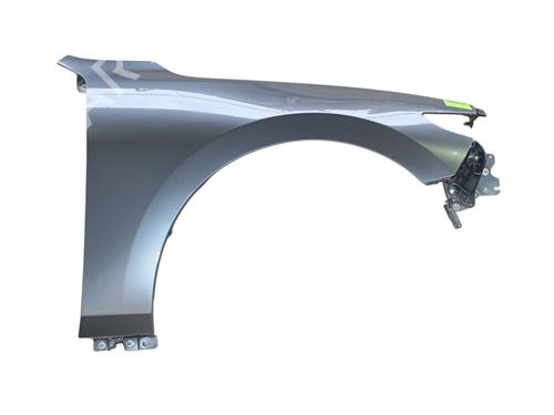 Used Right front fenders MAZDA 3 Hatchback (BP) 2.0 SKYACTIV-G M Hybrid (122 hp) 32261919