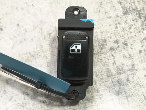 Right rear window switch KIA RIO II (JB) 1.4 16V | BP18013943I28 