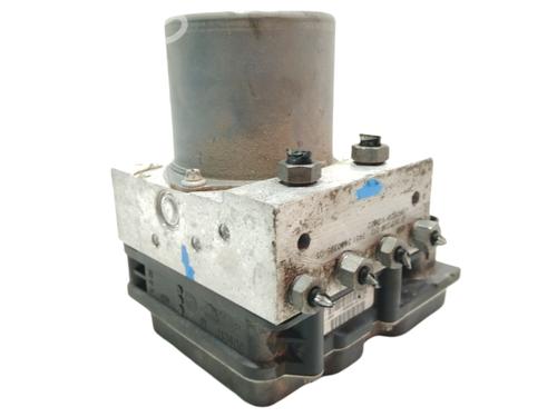 Used ABS pump BMW X3 (E83) 2.0 d (150 hp) 8377335