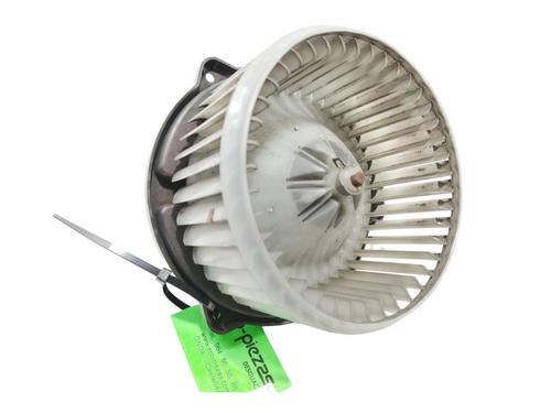 Used Heater blower motor TOYOTA AVENSIS Estate (_T25_) 2.0 D-4D (CDT250_, CDT250R) (116 hp) 6958946