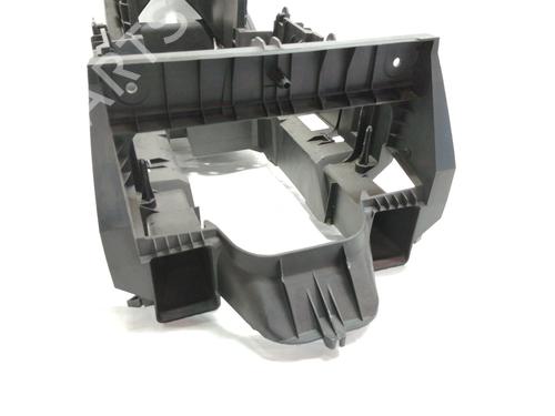 Armrest / Center console LAND ROVER RANGE ROVER SPORT I (L320) 2.7 D 4x4 | BP8319591I20 