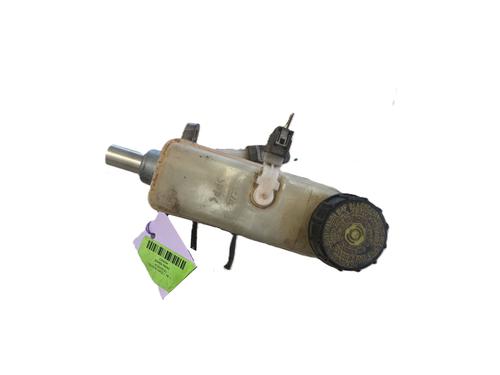 Used Brake master cylinder Brake master cylinder TOYOTA YARIS (_P9_) 1.3 VVT-i (SCP90_, SCP90R) (87 hp) 33809834 33809834