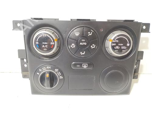 climate-control-suzuki-grand-vitara-ii-jt-te-td-2005-36645121 main image