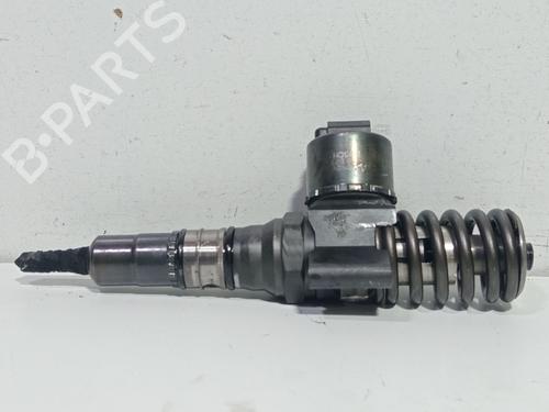 Used Injector SEAT LEON (1P1) 2.0 TDI 16V (140 hp) 30124369