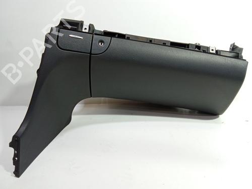 Glove box MERCEDES-BENZ E-CLASS (W211) E 220 CDI (211.006) T0013770