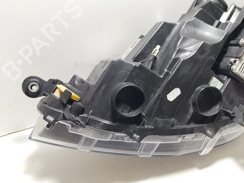 Right headlight SEAT IBIZA V (KJ1, KJG) 1.0 MPi | BP32189086C29 