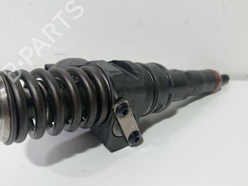 Injector VW GOLF V (1K1) 1.9 TDI 4motion | BP30104142M100