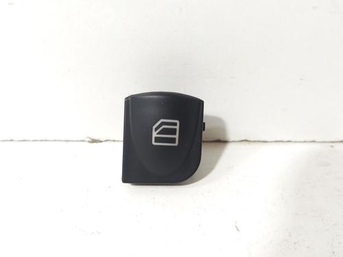 Used Right front window switch Right front window switch MERCEDES-BENZ C-CLASS (W203) C 200 CDI (203.004) (102 hp) 40100047 40100047