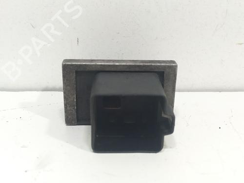 Used Electronic module RENAULT CLIO II (BB_, CB_) [1998-2016]  31806276