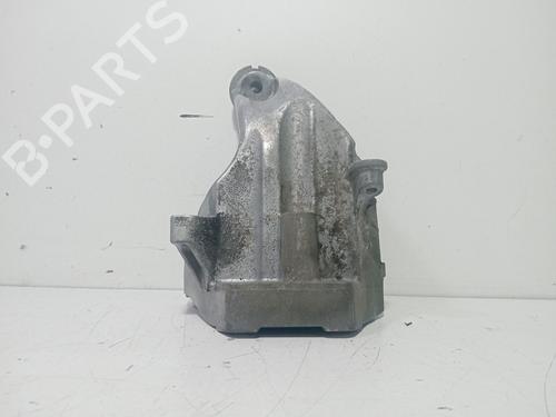 Used Engine mount MERCEDES-BENZ SPRINTER 2-t Van (B901, B902) [1995-2006]  28797782