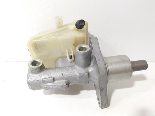 Used Brake master cylinder Brake master cylinder MINI MINI (R50, R53) One (90 hp) 35801931 35801931