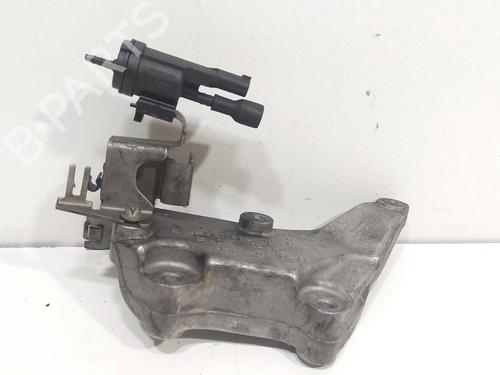 Used Engine mount MERCEDES-BENZ C-CLASS (W204) [2007-2015]  31814681