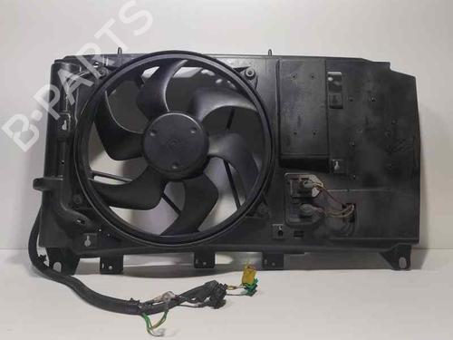 Used Radiator fan CITROËN XSARA PICASSO (N68) 2.0 HDi (90 hp) 30493479