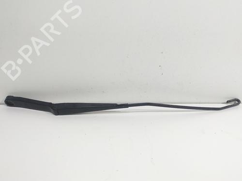 Used Front windshield wiper arm Front windshield wiper arm 34439111 34439111
