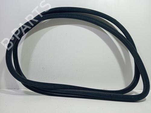 Used Rubber door seal BMW 7 (E65, E66, E67) 745 d (329 hp) 23526750