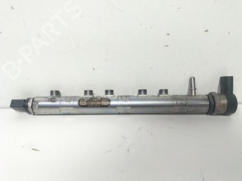 Used Injection rail BMW 1 (E87) 118 d (143 hp) 30621927