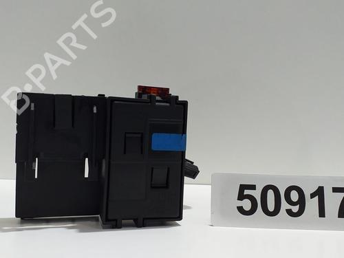 Used Fuse box MERCEDES-BENZ SL (R230) 500 (230.475) (306 hp) 33173135