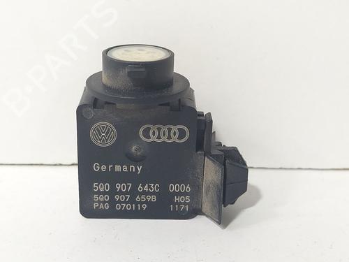 Used Electronic module Electronic module SEAT LEON ST (5F8) 1.0 TSI (115 hp) 34510479 34510479