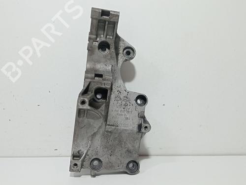 Używane Wspornik / Uchwyt VW PASSAT B6 (3C2) 2.0 TDI 16V 4motion (140 hp) 29475318