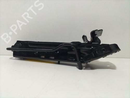 Used Jack Kit FORD FIESTA VI (CB1, CCN) 1.6 Ti (120 hp) 22750200